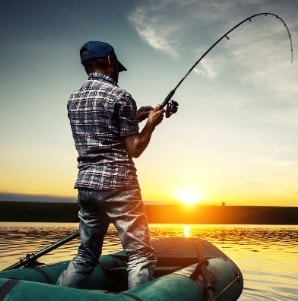Ein Angelboot oder ein Schlauchboot für Angler ist eine sinnvolle Investition.